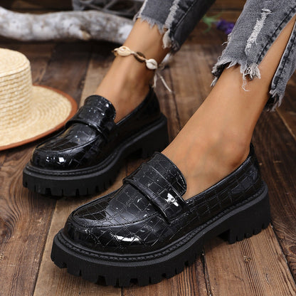 Croc Embossed Vamp Strap Moc Toe Lug Sole Loafers for Women - Black