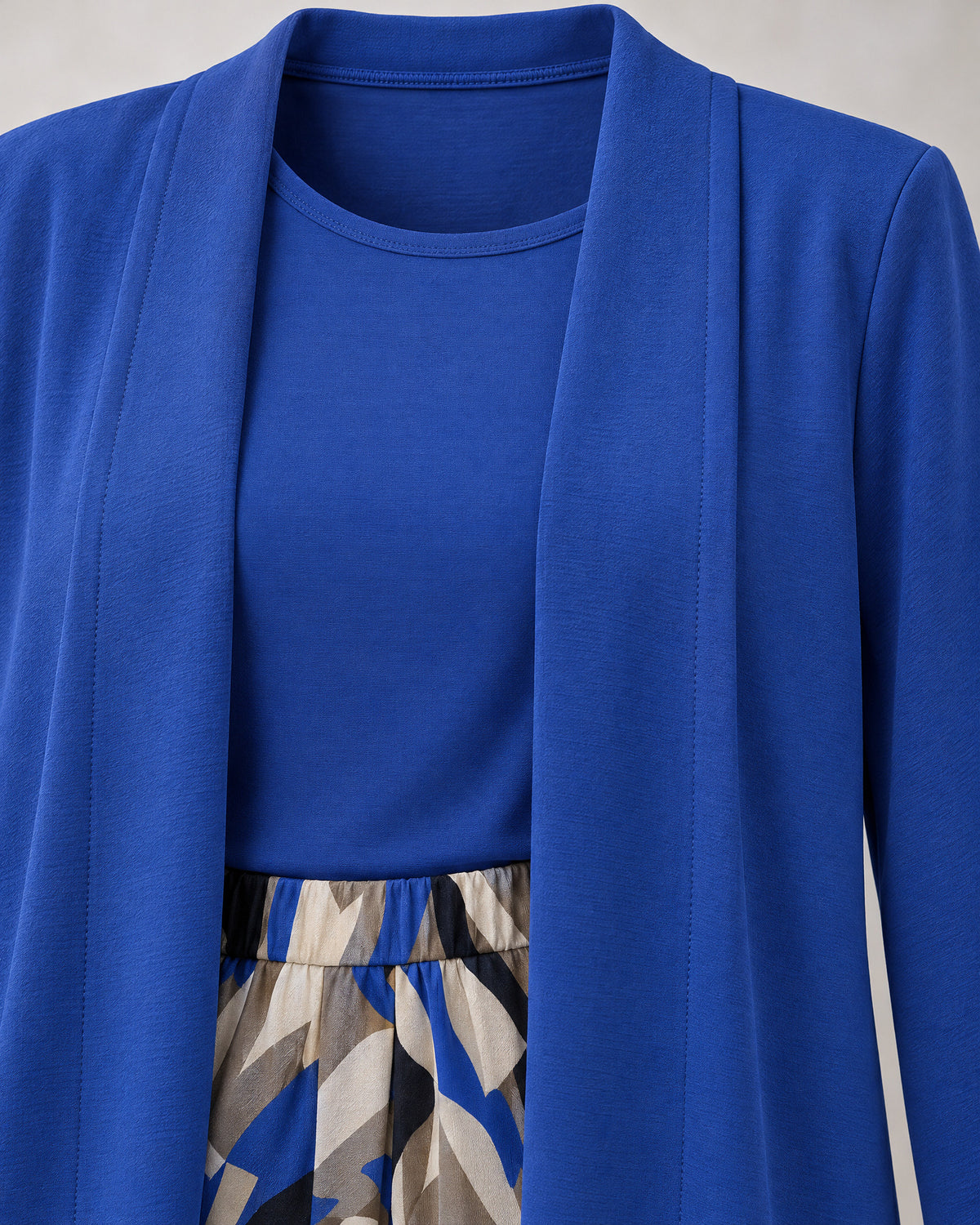 Print Three-Piece Set for Women – close-up detail