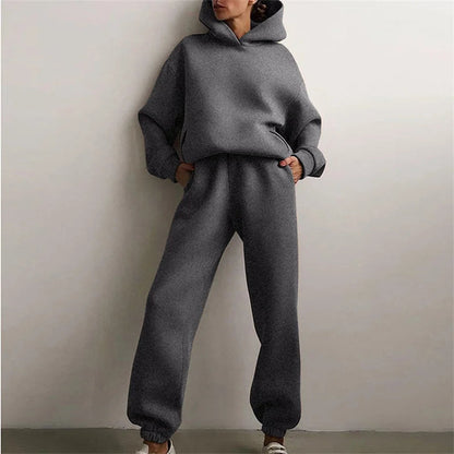 Women's oversized gray hoodie and jogger sweatpants 2-piece lounge set, casual athleisure matching tracksuit