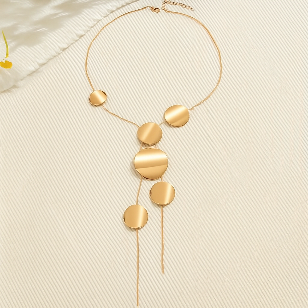 Asymmetric Gold Disc Chain Necklace for Women - Modern Statement Jewelry with Circular Pendant Design