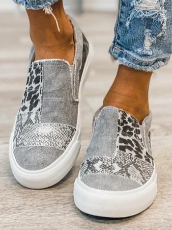 Leopard Print Slip-On Loafer Flats for Women - Grey