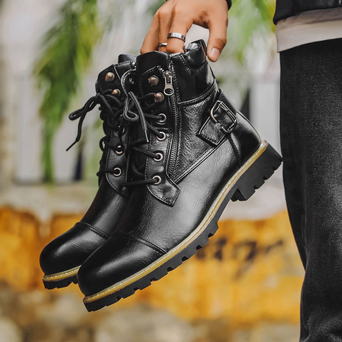 Ridgefield Leather Boots - Black